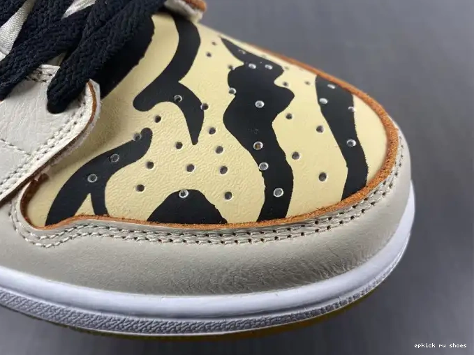 Cheap Air Tiger OG 1 Jordan Low of the DH6932-100 Year 0428